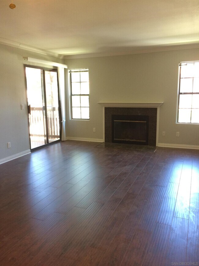 Building Photo - 12047 Alta Carmel Ct
