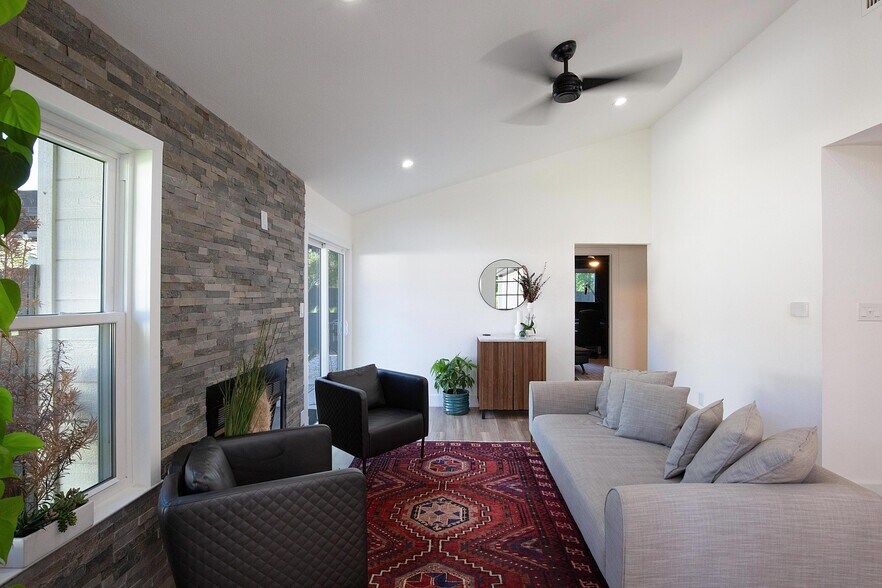 Building Photo - 12340 Little Emily Way