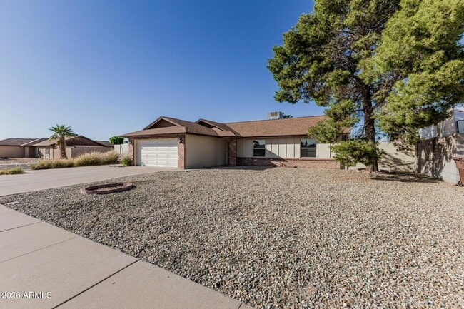 Building Photo - 6850 W Cholla St