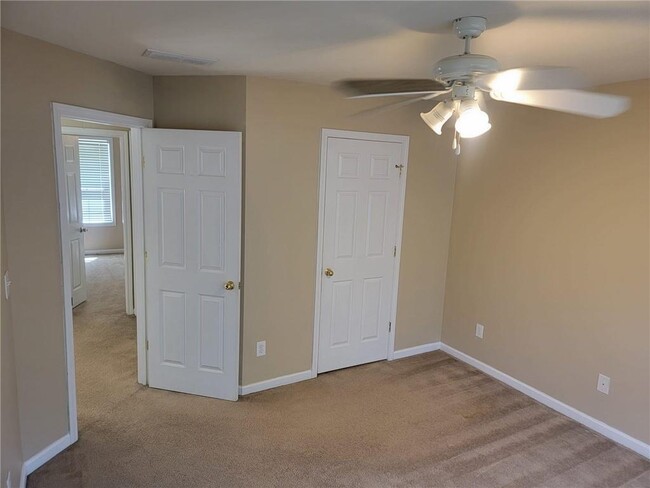 Building Photo - 1698 Broomfield Way