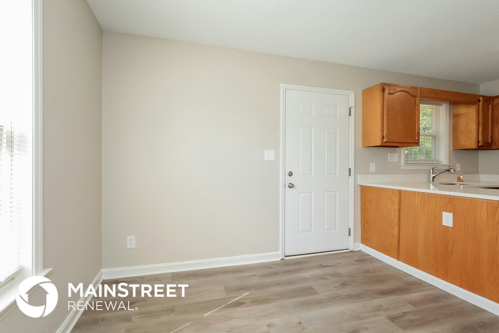 Building Photo - 412 Kirkland St