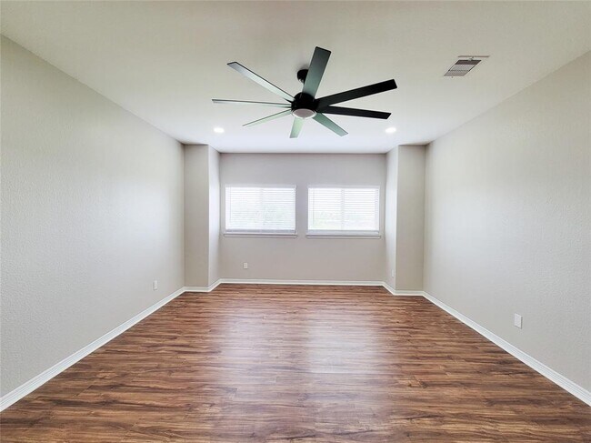 Building Photo - 23111 Broad Springs Court