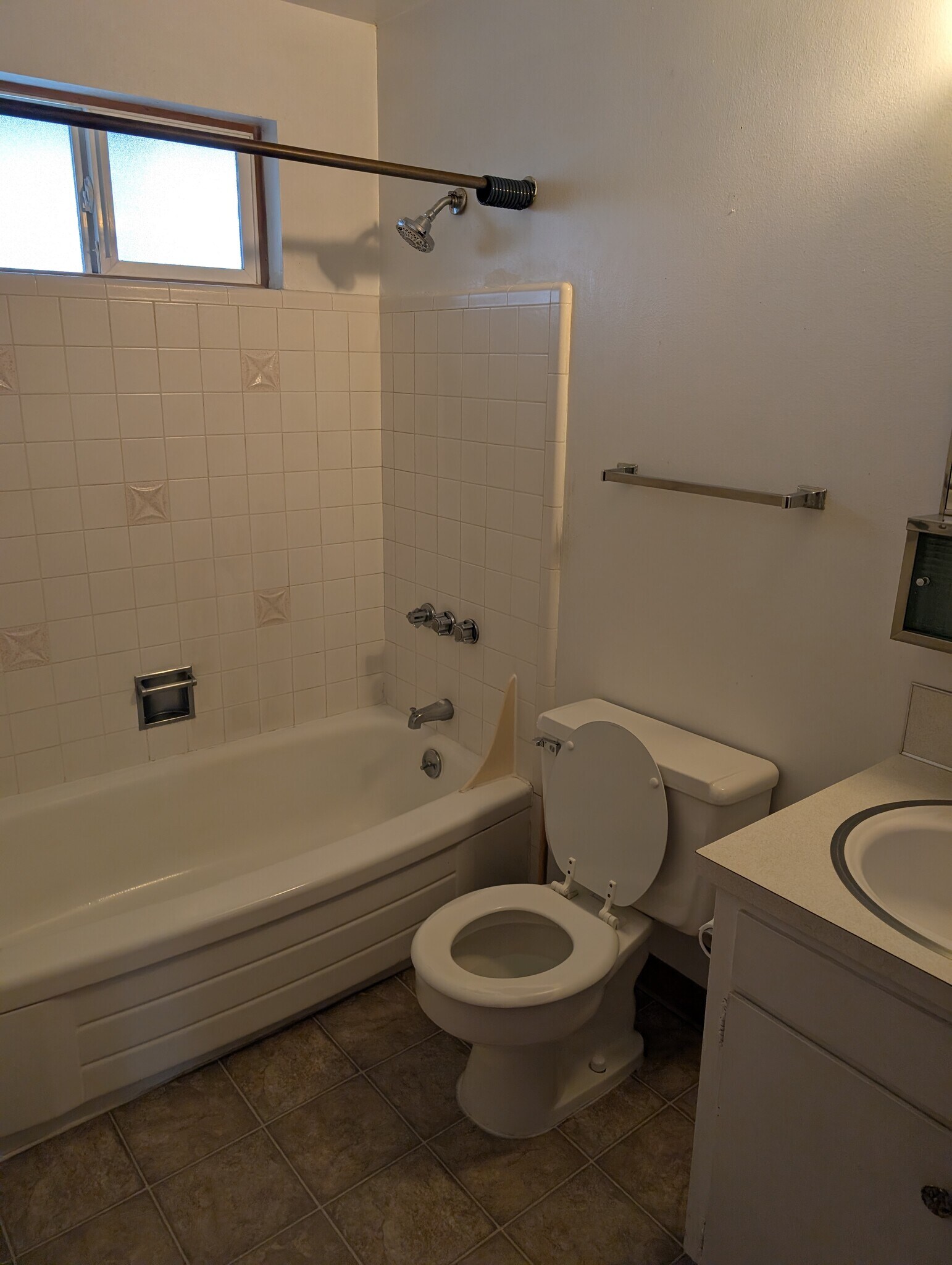 Building Photo - 1106 Waller St SE