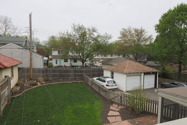 Building Photo - {204} Brookside Stunner + Fully updated 2 Story + Fenced Yard + 1 Car Garage