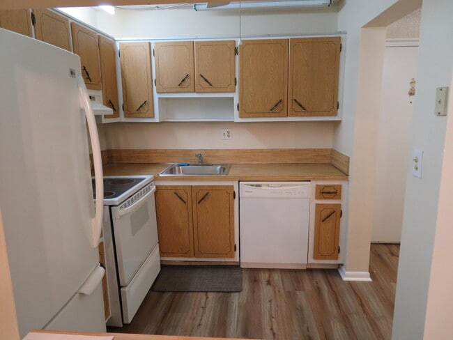 Building Photo - 9233 SW 8th St