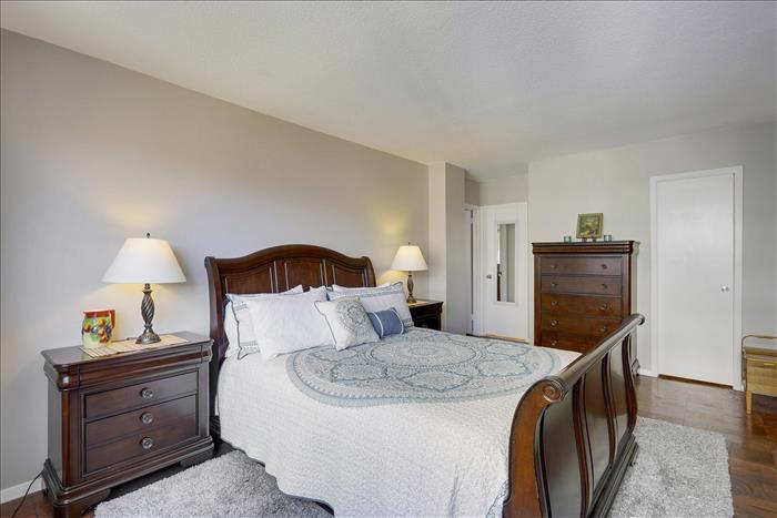 Bedroom - 4515 Willard Ave