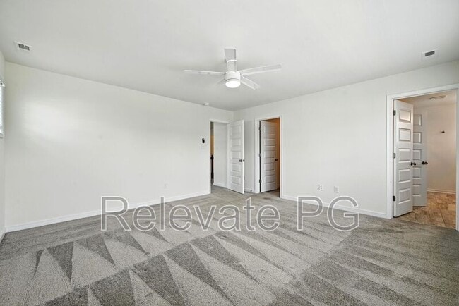 Building Photo - 9893 Honeybee Dr