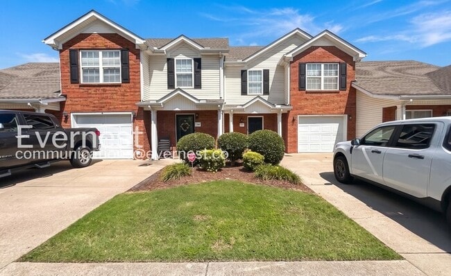 Building Photo - 2 Bed, 2.5 Bath Home with Fenced Yard & Garage / Available Now!