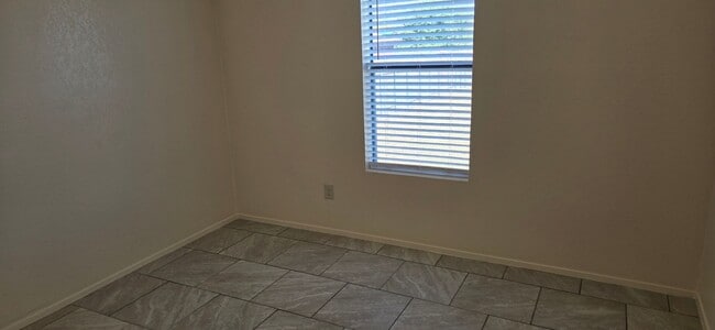 Building Photo - 4607 Mustang Dr