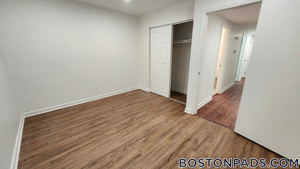 Building Photo - 20 Hubbard Ave