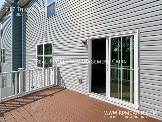 Building Photo - 217 Thicket Dr