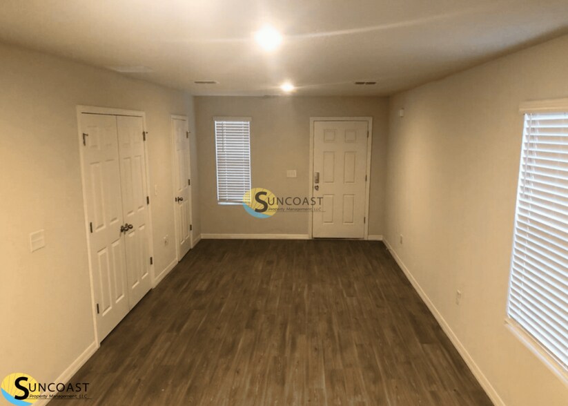 Building Photo - 5677 110th St