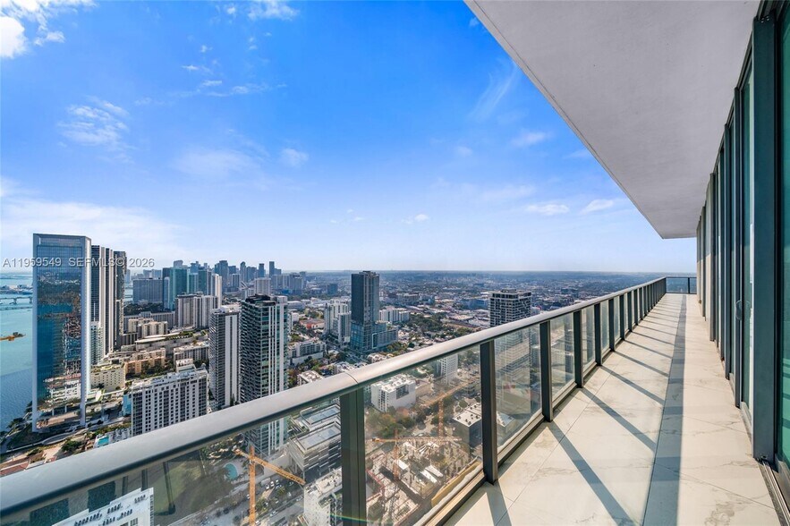 Building Photo - 300 Biscayne Boulevard Way