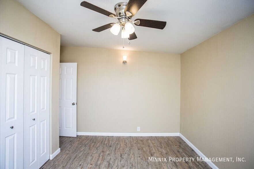 Building Photo - 2107 48th St