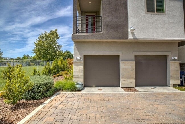 Building Photo - Modern Living at The MIll Gorgeous 2bed/2.5bath home