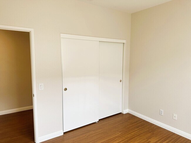 Building Photo - Refreshed Single Family Home in Garden Grove