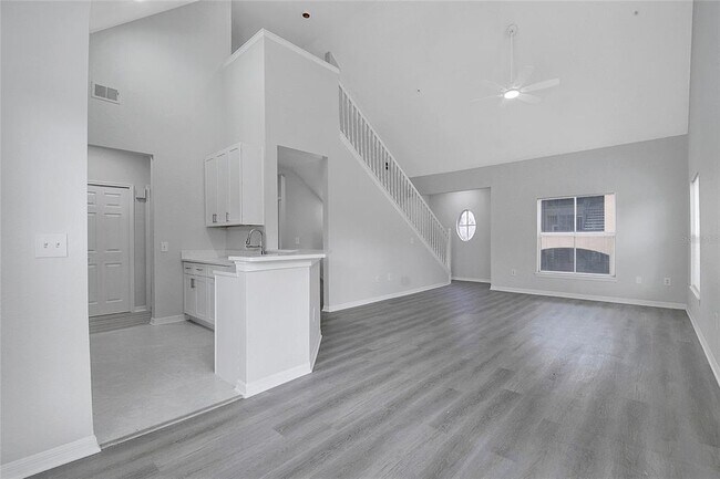 Building Photo - 6005 Westgate Dr