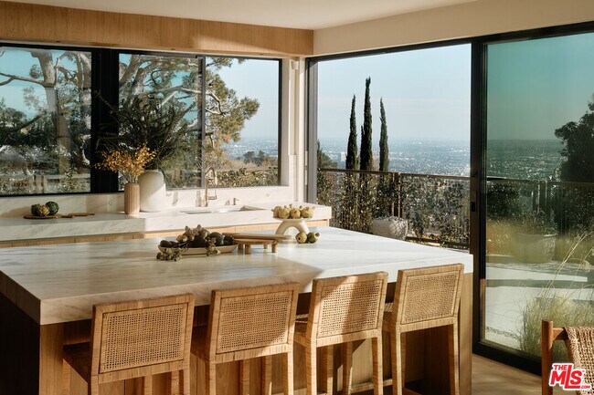 Building Photo - 1705 Carla Ridge