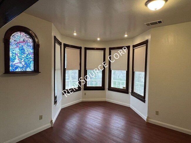 Building Photo - 28877 Armory Rd