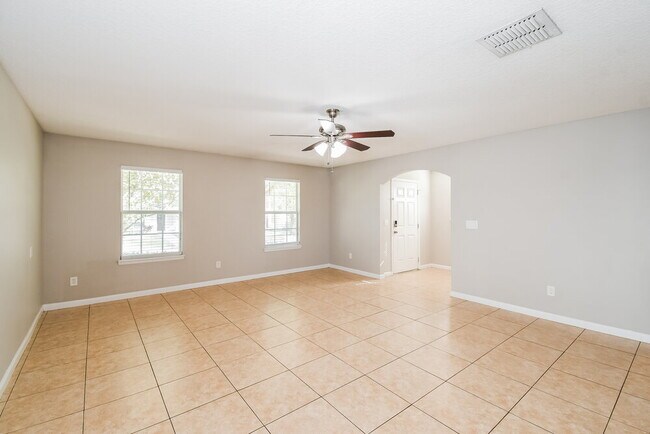 Building Photo - 734 Celebration Lane