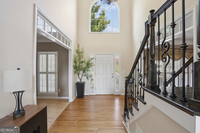 Building Photo - 2059 Sugar Springs Dr