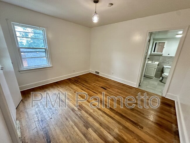 Building Photo - 313 Myles Ave