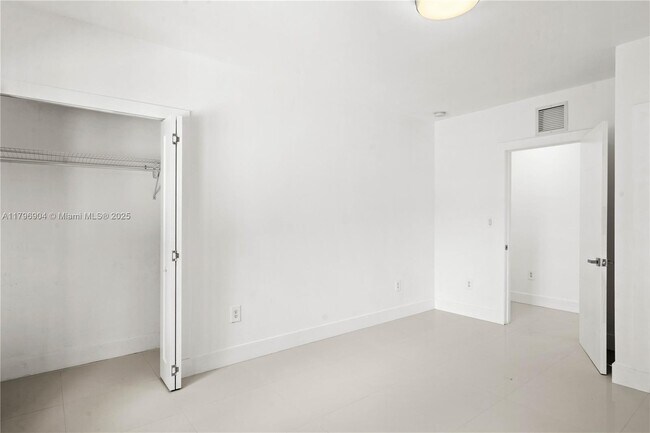 Building Photo - 1687 SW 11th St