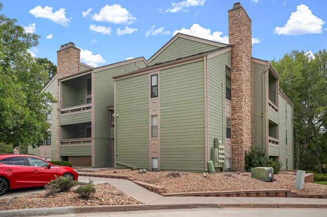 Building Photo - 14120 E Temple Dr