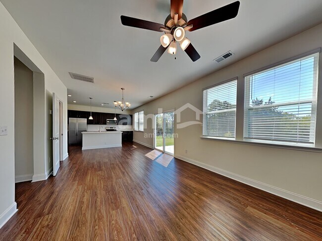 Building Photo - 120 Cairo Ct