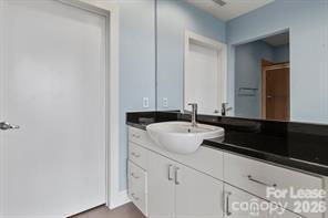 Building Photo - 333 W Trade St