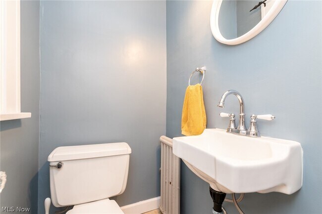 Building Photo - 3350 Avalon Rd