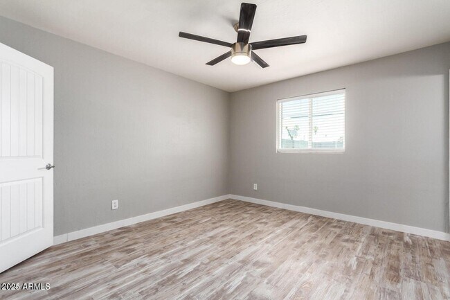 Building Photo - 3526 W Seldon Ln