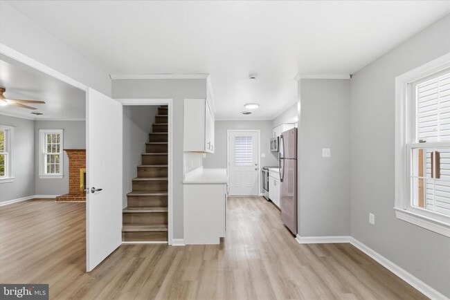 Building Photo - 130 Cox Rd