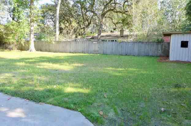 Building Photo - 111 Monroe Rd