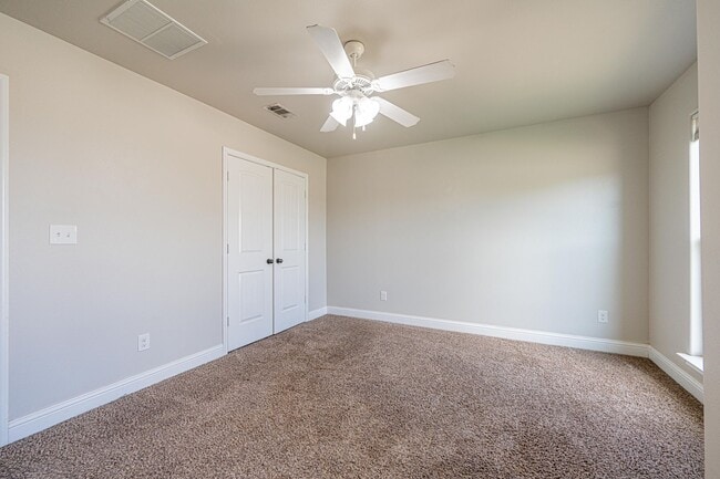 Building Photo - Property For Lease in Odessa