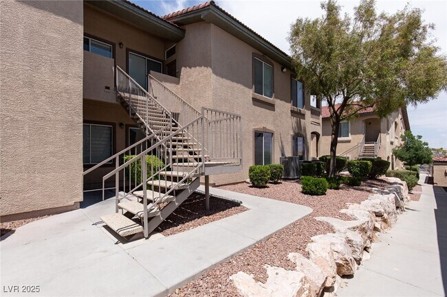 Primary Photo - 3545 Cactus Shadow St