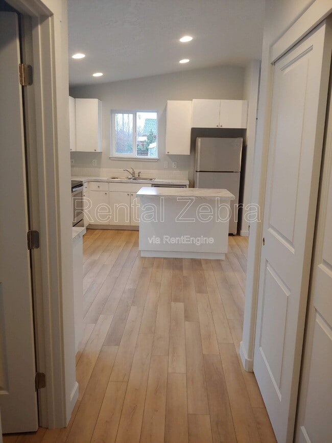 Building Photo - 2044 NW 11th St