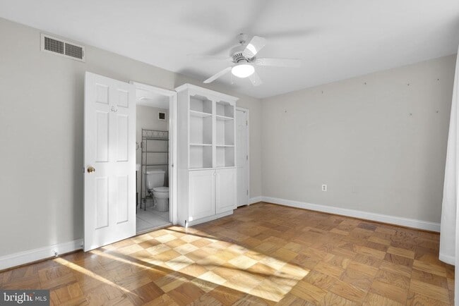 Building Photo - 7753 Patriot Dr