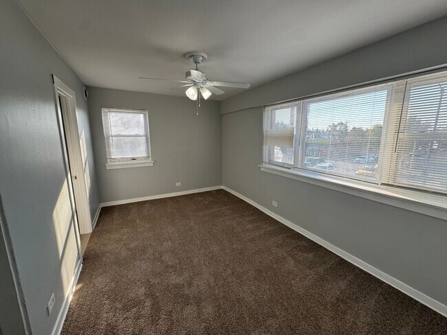 Building Photo - 2804 N Major Ave