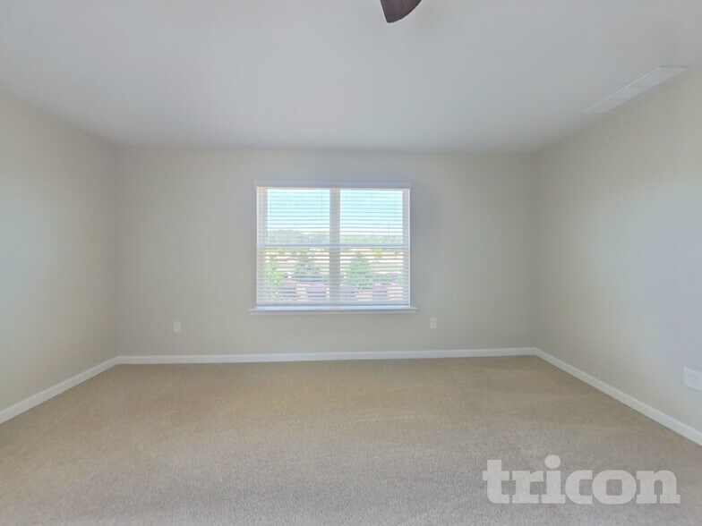 Building Photo - 280 Paulownia Cir