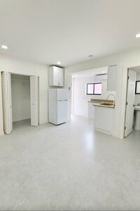 Building Photo - 1601 NW 36th Ave