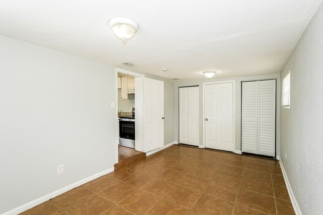 Building Photo - 3 BR/1BA | Newly Renovated Single Family Home | Large yard| In Tampa!