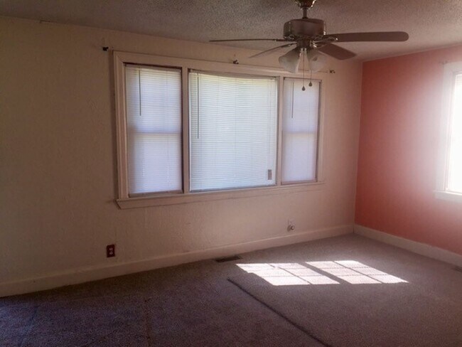 Building Photo - 3739 Tait Terrace