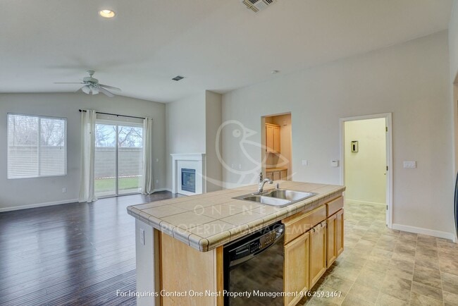 Building Photo - 3 bdrm 2 bthm single level home in Edgewater community