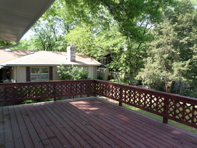 Building Photo - SHORT TERM LEASE ONLY