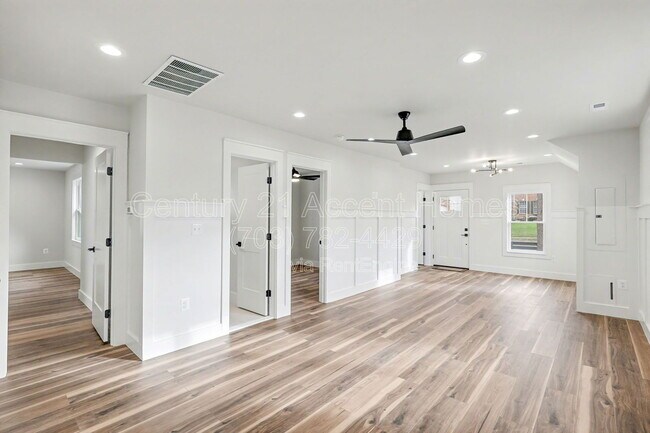 Building Photo - 12101 Fort Washington Rd