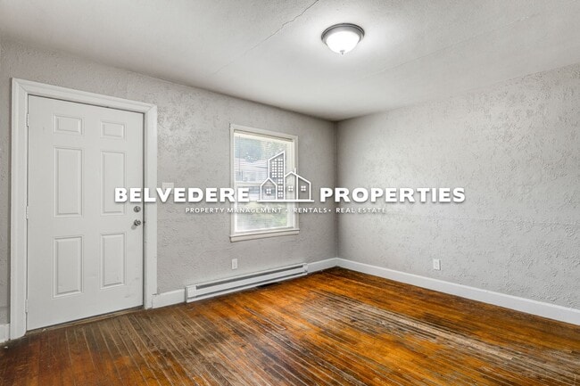 Building Photo - 1028 Asheboro St