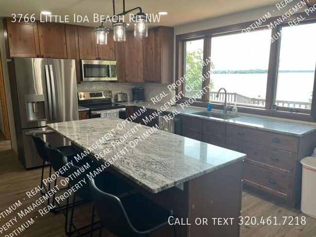 Building Photo - 3766 Little Ida Beach Rd NW