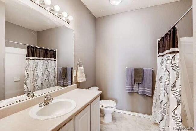 Building Photo - 5255 Memphis St