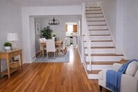 Building Photo - 84B Suburbia Dr